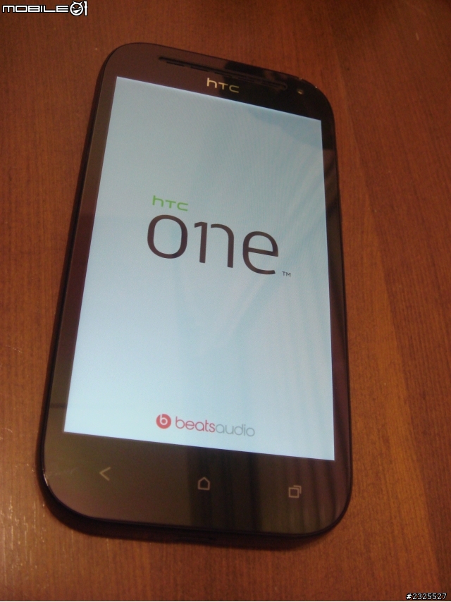 【開箱】HTC ONE SV 平價手機逆襲!!