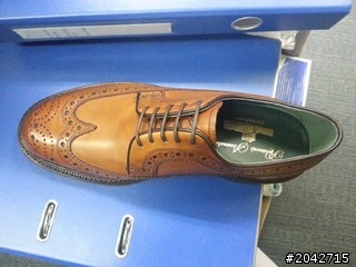 收到了一對很棒的手工鞋 ROBINSON'S SHOES