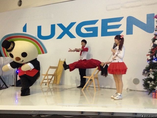 室內出太陽! OPEN小將的魔術秀