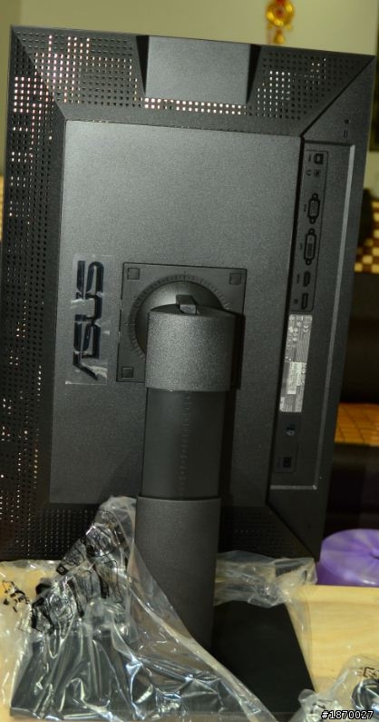 就是要USB3.0 !ASUS PA248Q開箱!