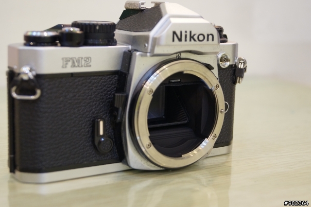 今年30歲的全機械式單眼相機 Nikon FM2 第二版