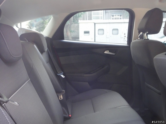 人生的第一部汽車Focus MK3 5D