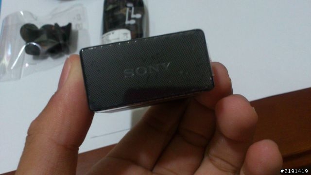 買到XPERIA V了!完整開箱文~