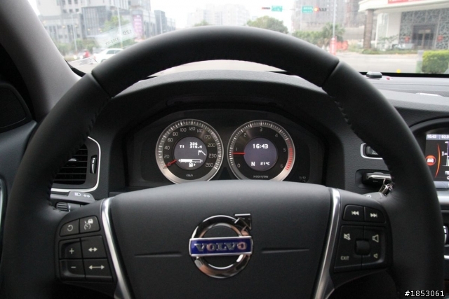 (12/16更新) Volvo S60 D4 13年式下訂囉!!