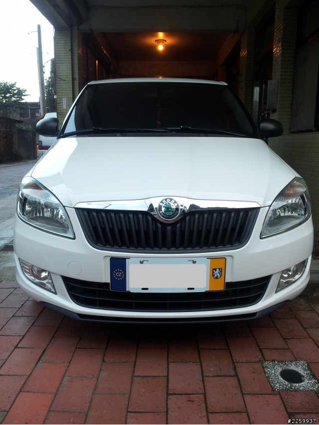 2013年式 skoda fabia 1.6 開箱