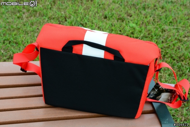 【分享開箱】Manfrotto Unica V Messenger 相機側背郵差包