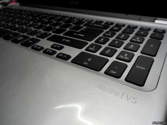 Win8觸控新體驗-Acer V5-571PG 15吋小開箱與心得