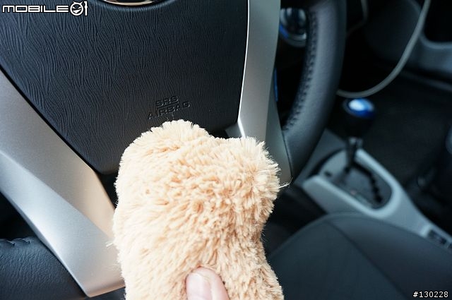 我的哆啦藍PRIUS C開箱