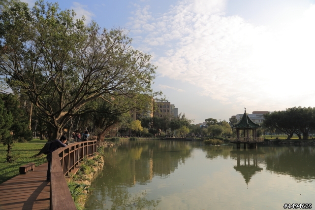 Canon EOS 5D Mark III (5D3) + EF 24-105 mm f/4L IS USM Kit 組開箱、實拍、簡單心得分享