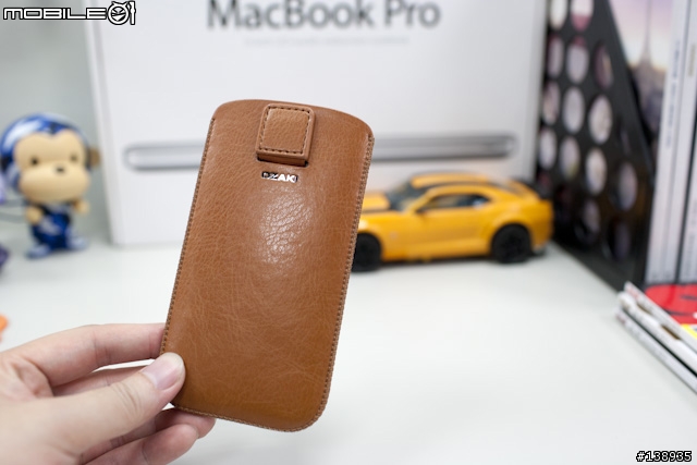 不一樣的開箱文,iPhone5新衣入荷-OZAKI手機保護套二連發!