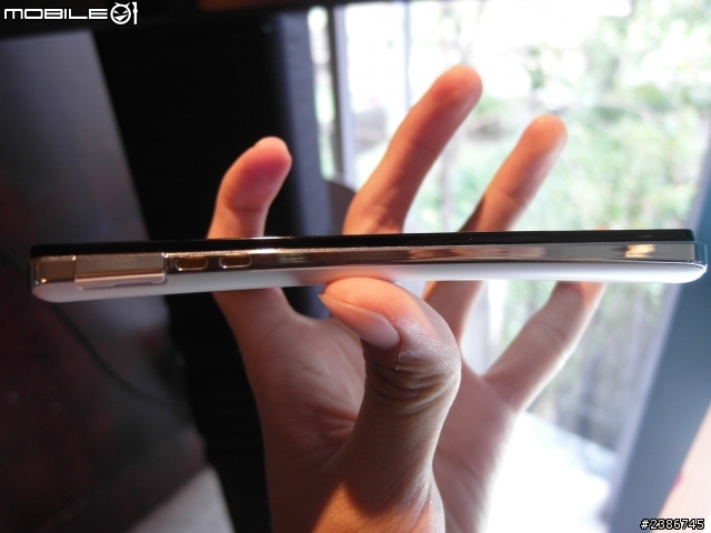 美的誕生~水中女神維納斯~SONY XPERIA V (Venus)