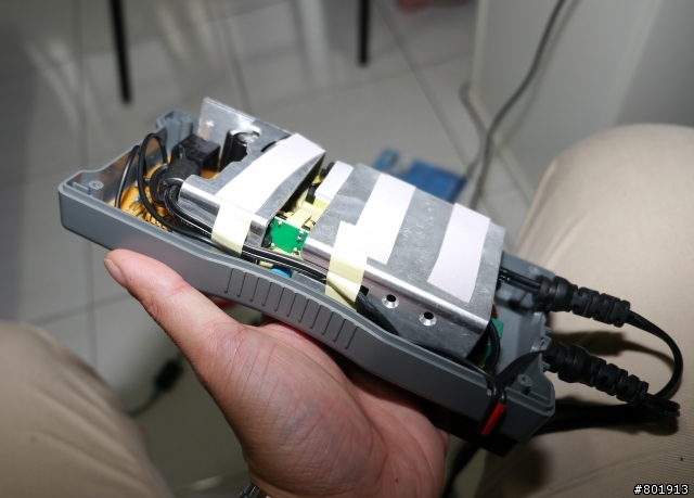 麻新KT-1206N充電機改數位電壓顯示