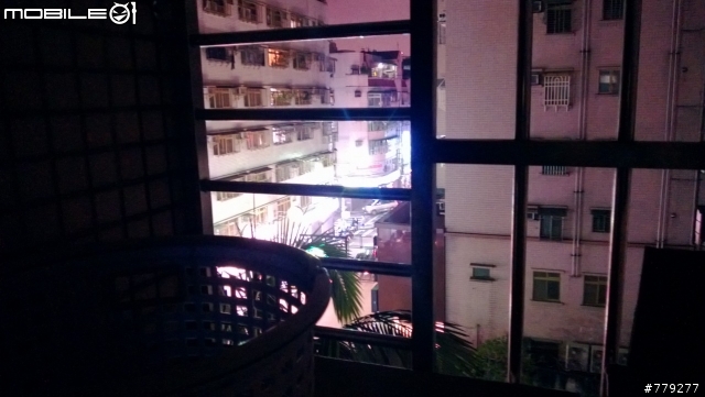 各位大大的920夜拍會偏綠嗎