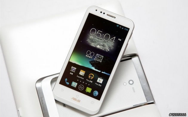換了PadFone 2冬季限定雪白,心情好雀躍^_^
