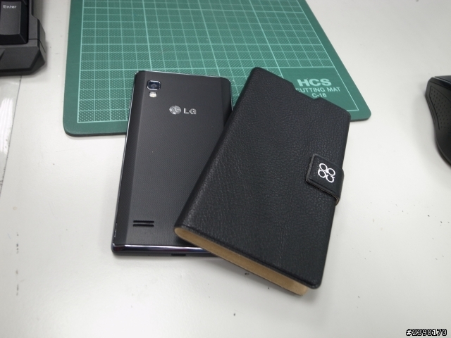 LG Optimus L9的皮套開箱文