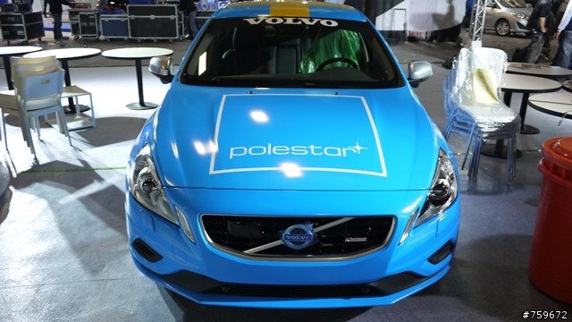 ((V40燒開箱-搶先看)) 車展第一PO 多圖有車內實拍^^ 價格不明