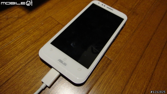 華碩白色Padfone2