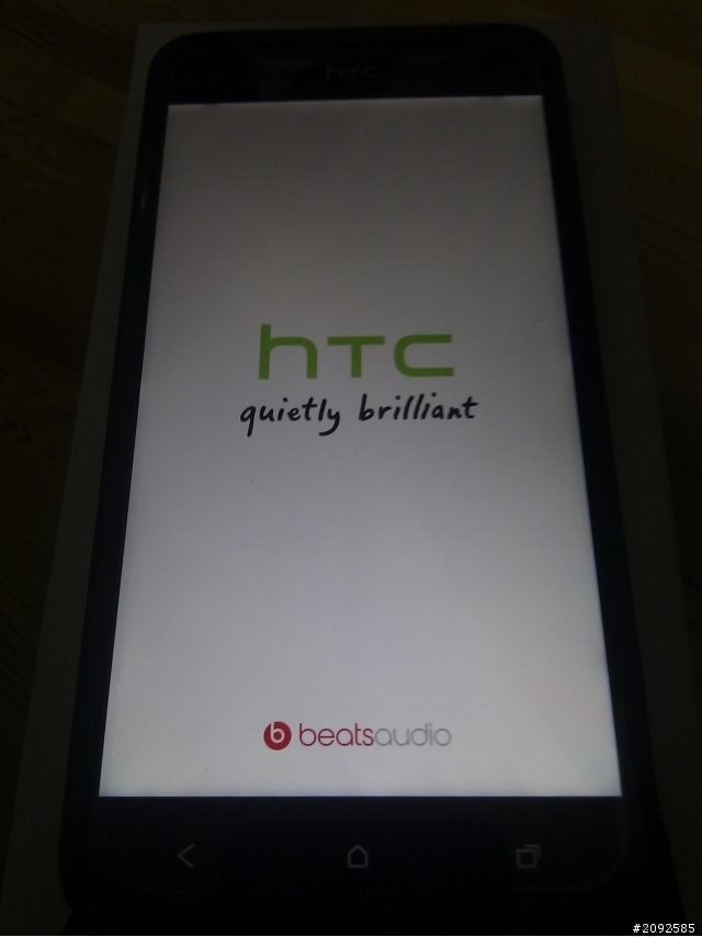 HTC Butterfly 螢幕問題請教(有借圖) & GPS室內定位問題討論