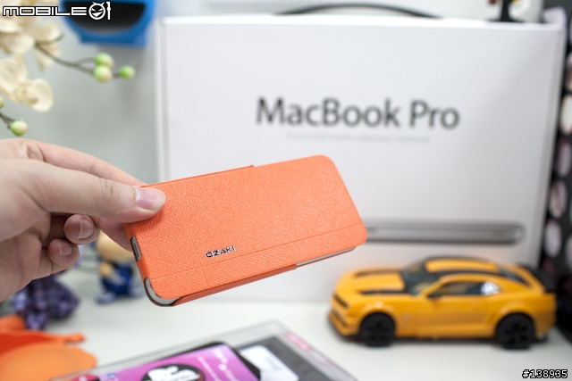 不一樣的開箱文,iPhone5新衣入荷-OZAKI手機保護套二連發!