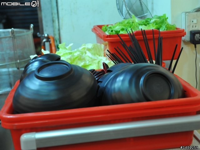 冬天! 來一碗暖暖的滷味 「原」滷味 亞東店