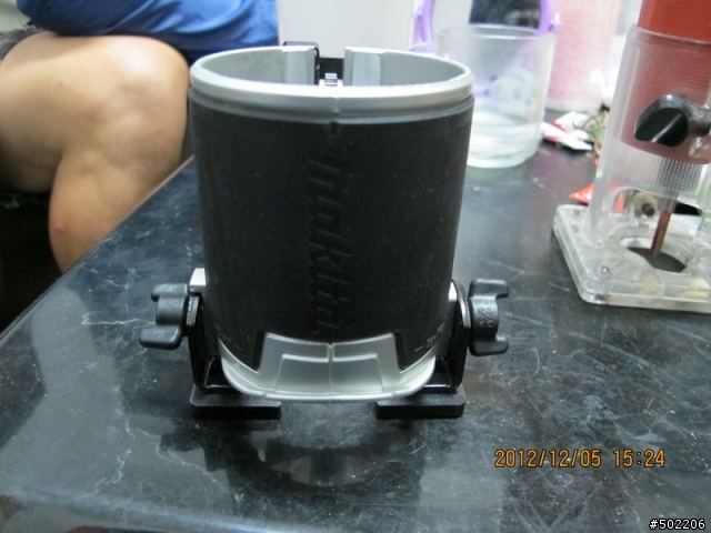 Makita 牧田 6段 可調速 修邊機 雕刻機 - RT0700C - 開箱