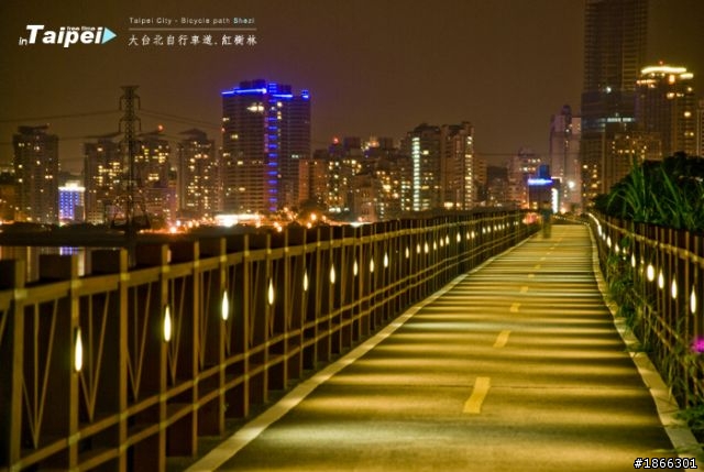 Free time in Taipei-專屬於單車騎士的城市移動道路