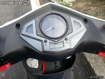 遲來的開箱文:新寵兒~New Fighter 150Fi ZR 雙碟特仕版
