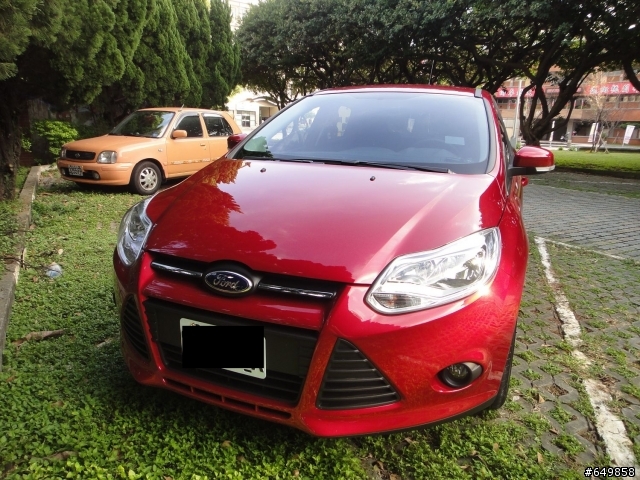 人生的第一部汽車Focus MK3 5D