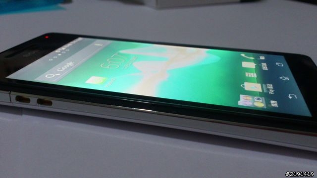 買到XPERIA V了!完整開箱文~