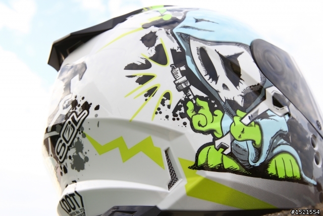 【開箱】送給自己的聖誕禮物 SOL SF-2 藍/白