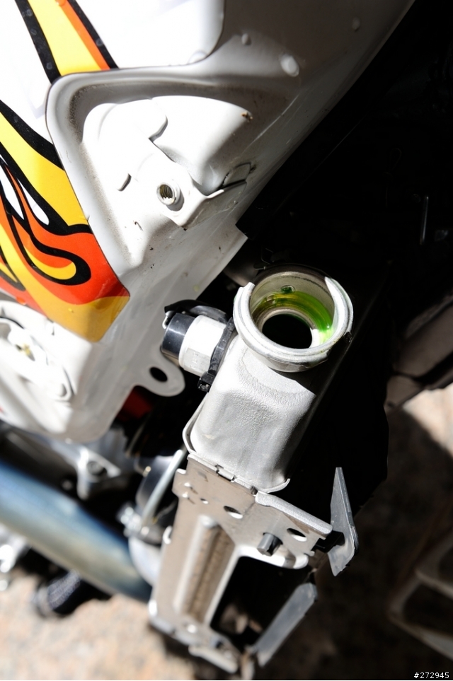 DRZ400SM保養-DIY換水箱水