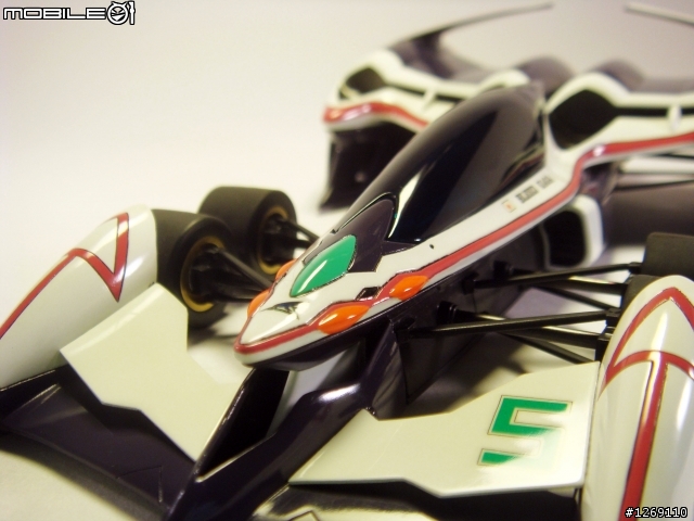 【作品分享】凰呀 Cyber Formula (圖多)