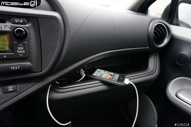 我的哆啦藍PRIUS C開箱