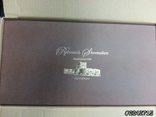 收到了一對很棒的手工鞋 ROBINSON'S SHOES