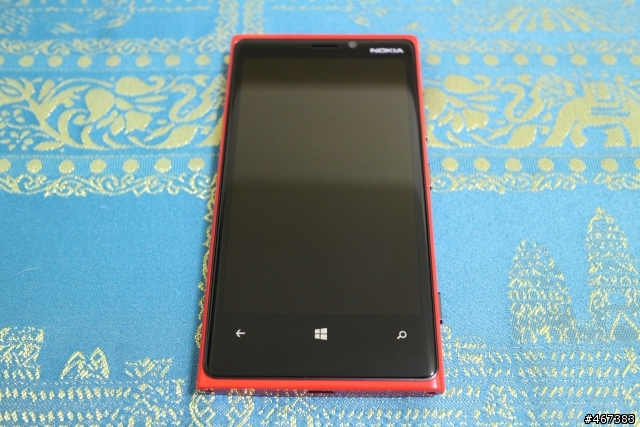 我的NOKIA LUMIA 920開箱