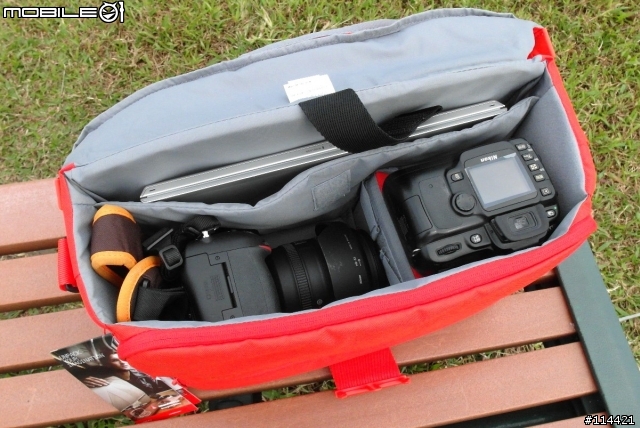 【分享開箱】Manfrotto Unica V Messenger 相機側背郵差包