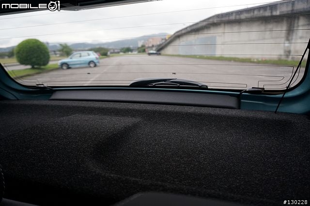 我的哆啦藍PRIUS C開箱