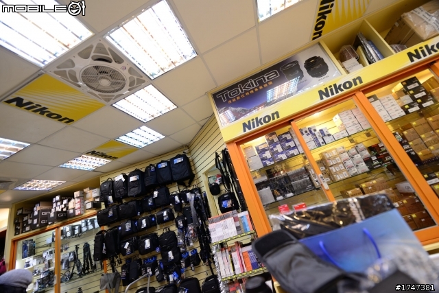 Nikon 14-24 可以刷黑卡囉