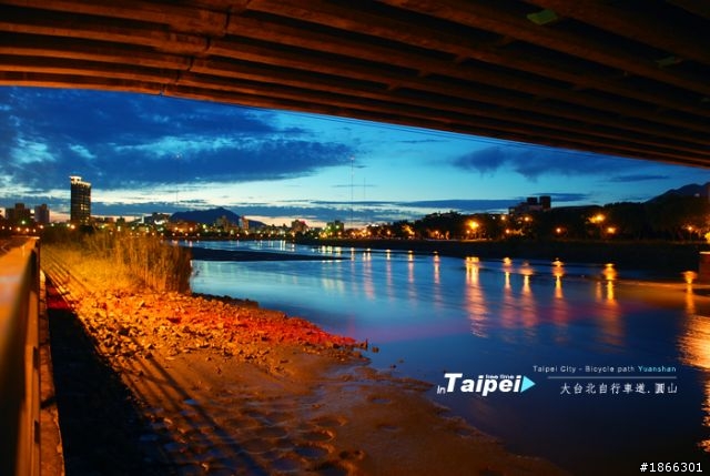 Free time in Taipei-專屬於單車騎士的城市移動道路