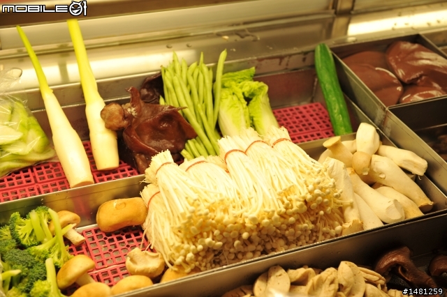 冬天! 來一碗暖暖的滷味 「原」滷味 亞東店