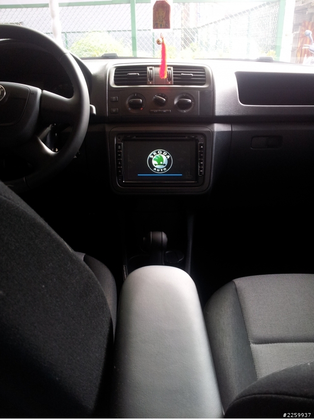 2013年式 skoda fabia 1.6 開箱