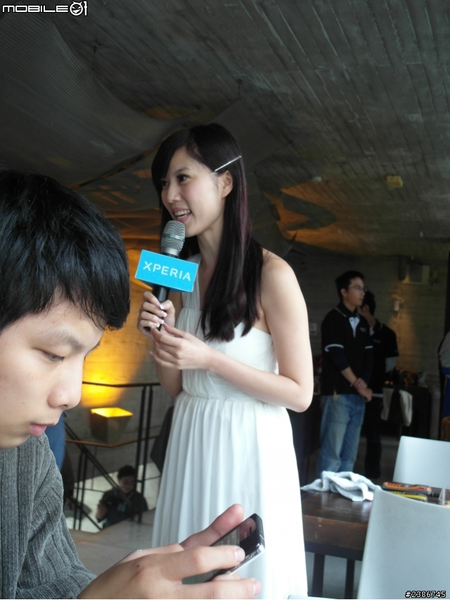 美的誕生~水中女神維納斯~SONY XPERIA V (Venus)