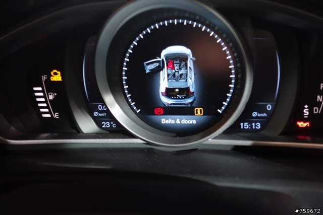 ((V40燒開箱-搶先看)) 車展第一PO 多圖有車內實拍^^ 價格不明