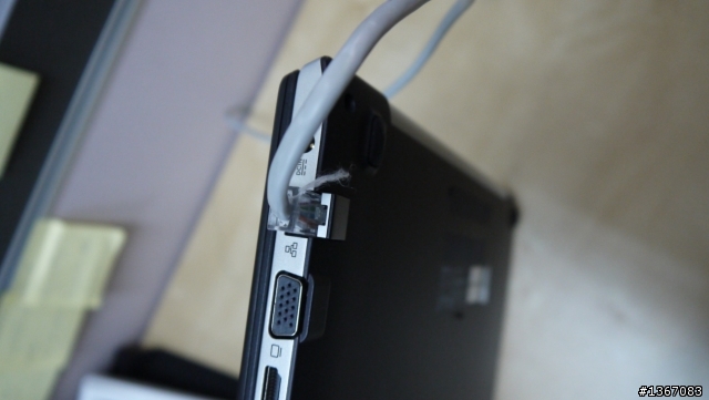 辦公室之花的ASUS S400飄逸開箱