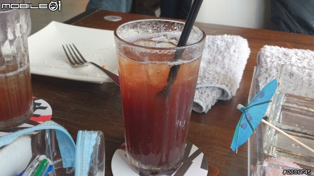 美的誕生~水中女神維納斯~SONY XPERIA V (Venus)