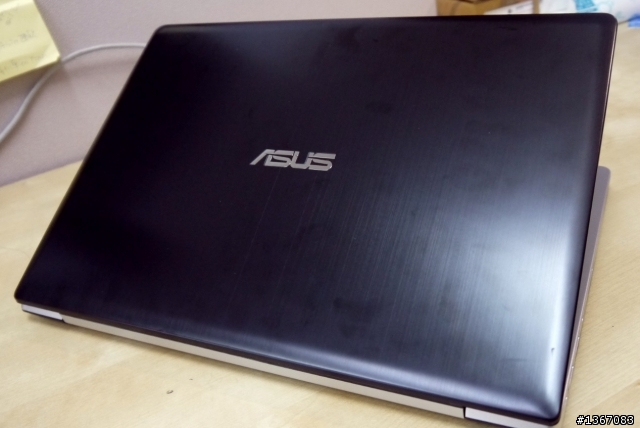 辦公室之花的ASUS S400飄逸開箱