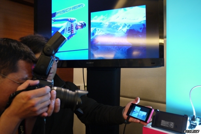 輕薄美型防水新旗艦-SONY Xperia V體驗影片全紀錄