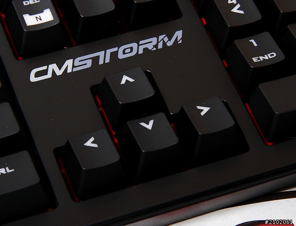 分享推人跳入機械電競鍵盤-CM Storm QuickFire Pro 衝鋒槍