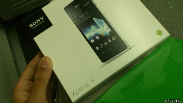 買到XPERIA V了!完整開箱文~
