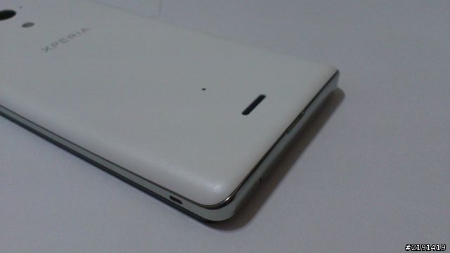 買到XPERIA V了!完整開箱文~